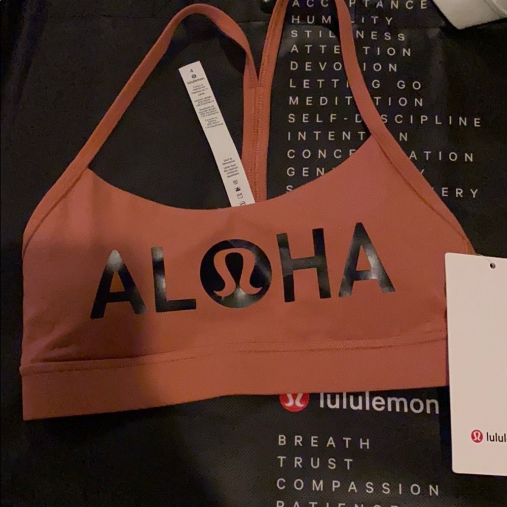 Lululemon flow Y sports bra size 4